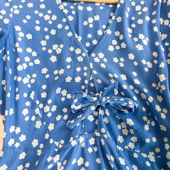 Jack Wills Erin Tie Front Blue Floral Mini Short Sleeve Dress Women’s Size 8 - Picture 6 of 7